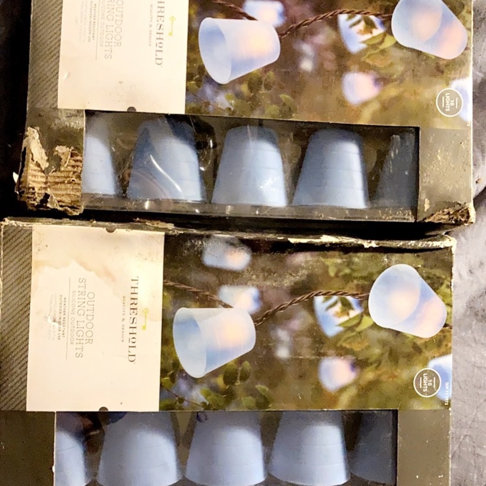 2 boxes of outdoor lights